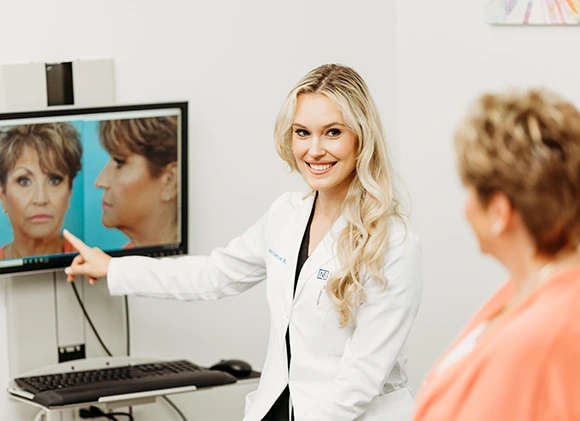 Surgeons evaluation a patient's face